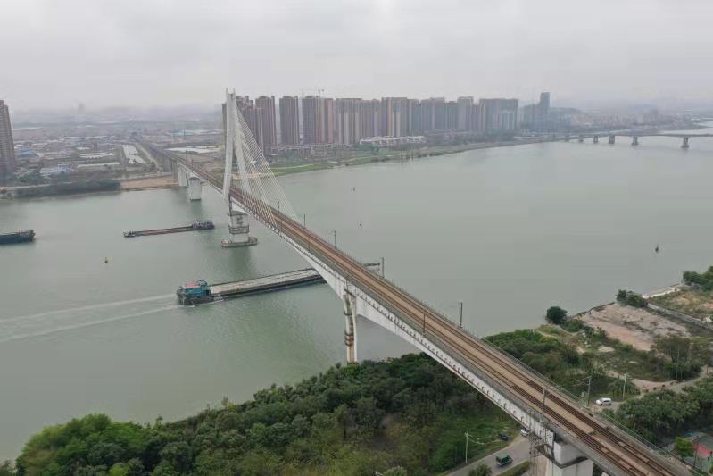 廣州輕軌西江特大橋2.jpg